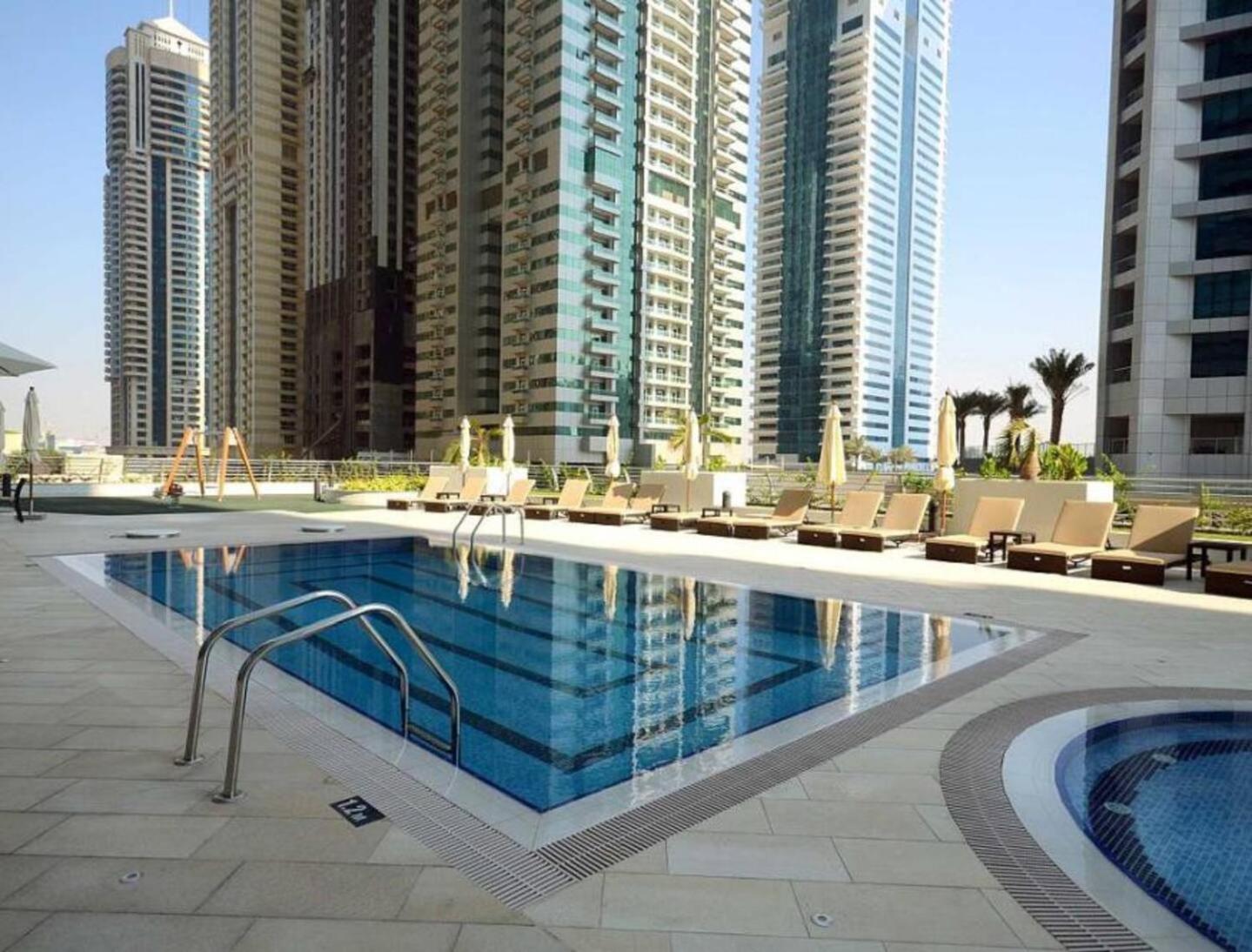 Sea & Palm View Elegant 1 Bedroom Apartment Dubai Eksteriør bilde